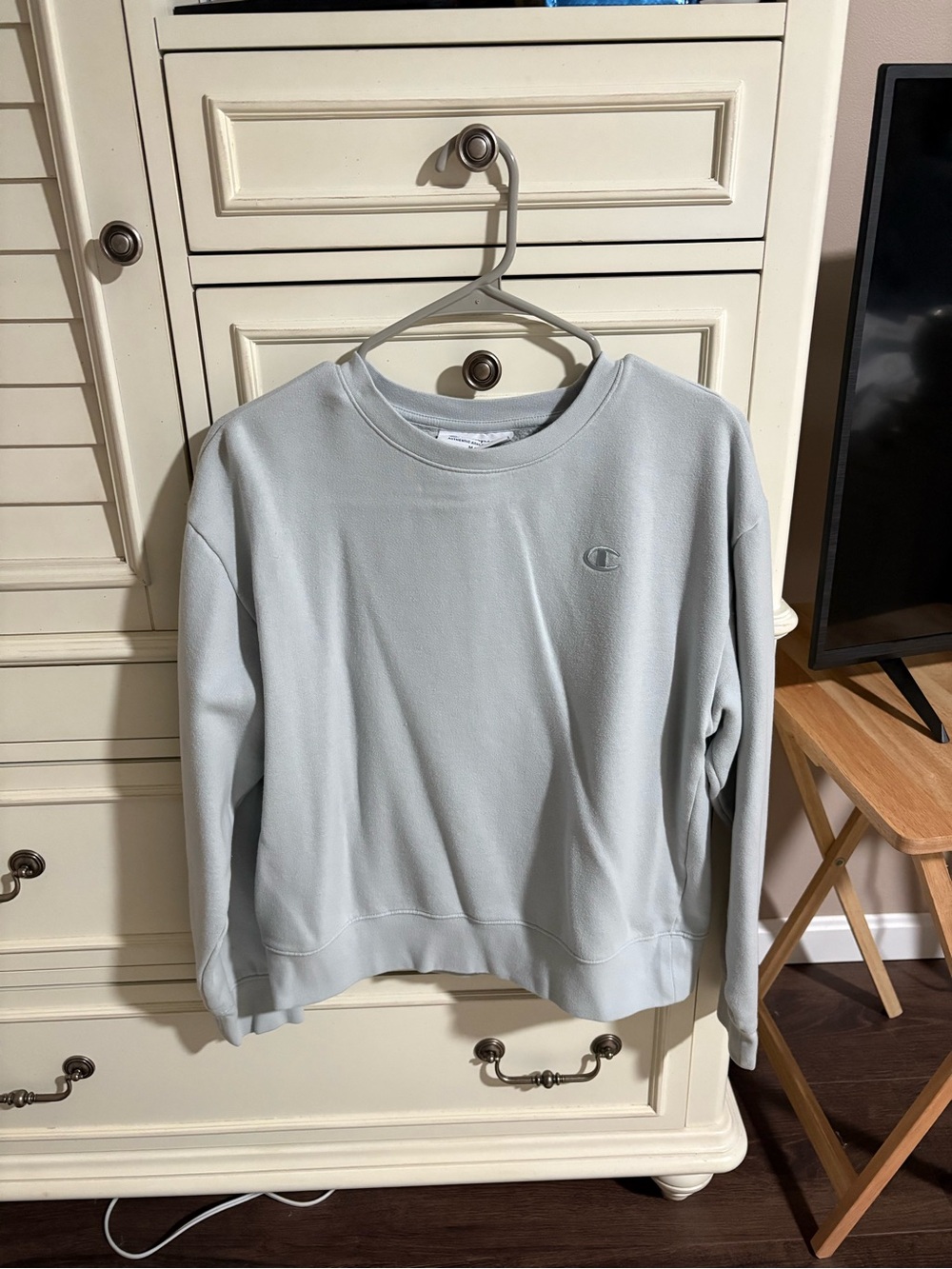 Champion Men's Pale Grey Crewneck Sweatshirt
